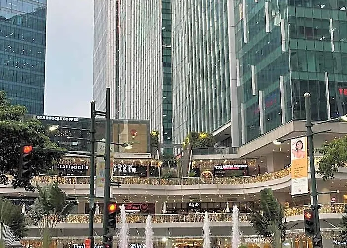 Christine Ph Bgc Uptown Across Grand Hyatt 호텔