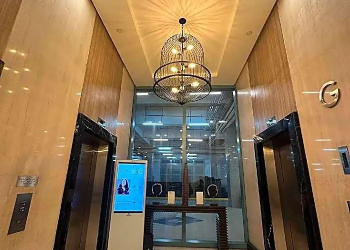 Christine Ph Bgc Uptown Across Grand Hyatt 3* 마닐라