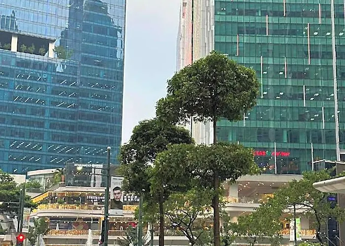 호텔 Christine Ph Bgc Uptown Across Grand Hyatt 3*