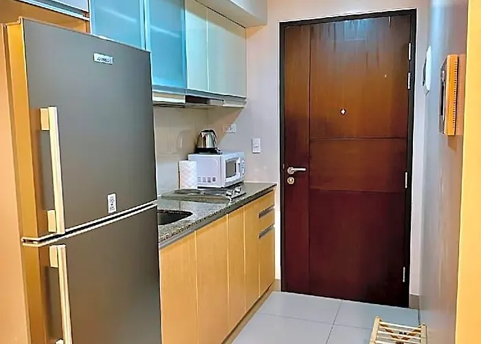 Christine Ph Bgc Uptown Across Grand Hyatt 호텔 3*