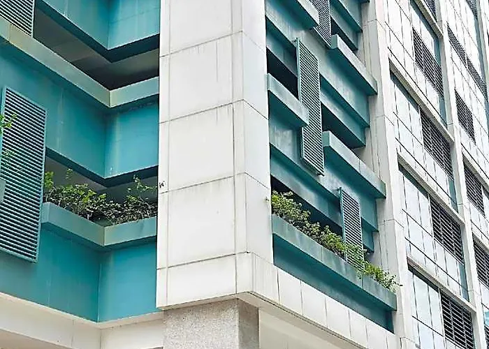 Christine Ph Bgc Uptown Across Grand Hyatt 3* 마닐라